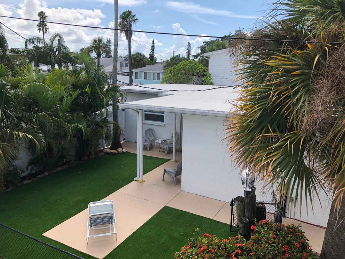 Holiday Isles Resort Madeira Beach Exterior photo