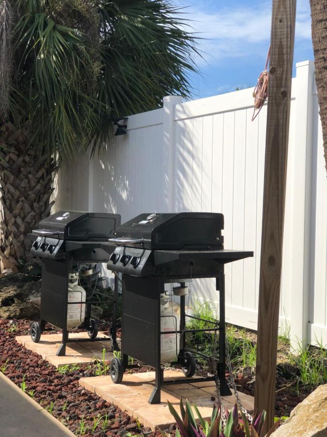 Holiday Isles Resort Madeira Beach Exterior photo